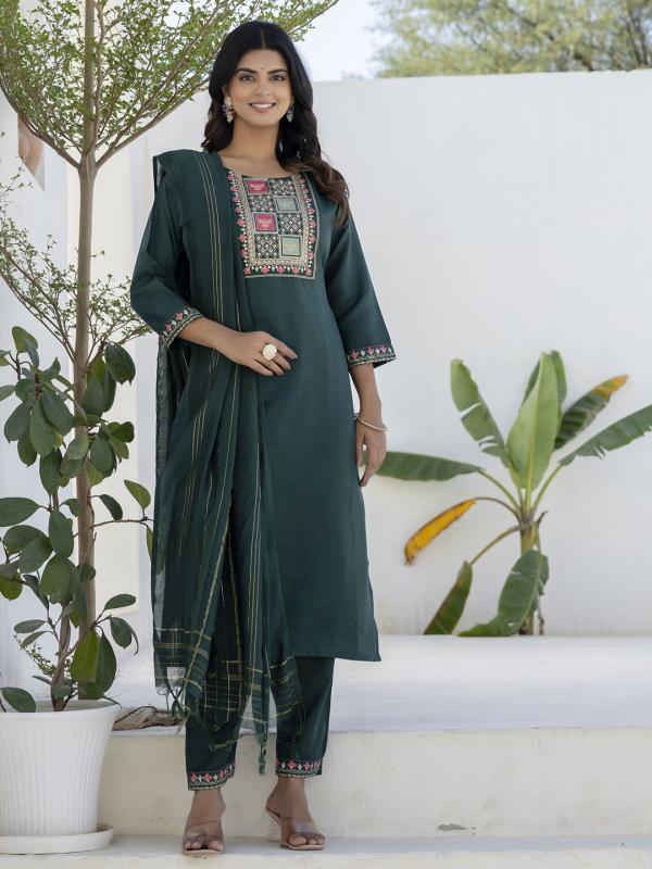 VP 9709 G Women Kurta and Trousers Pant Sets Cotton Blend